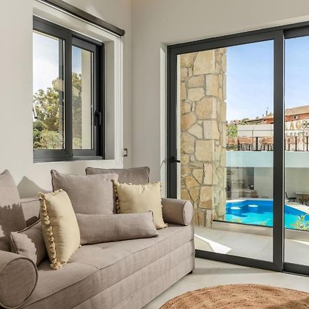 Lagoon Luxury Suites Vasilikí Dış mekan fotoğraf
